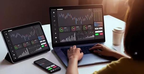 下载MT5软件：适合新手交易者的技术指标
